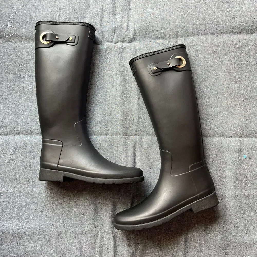 Hunter Refined Tall Rain Boots Womens 10 Waterproof Matte Rubber Black FSC